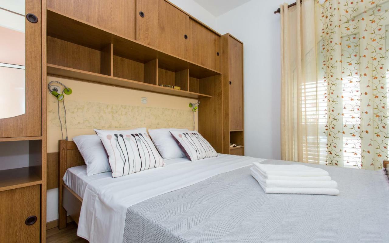 Apartments Luka 2 Baška Exteriör bild